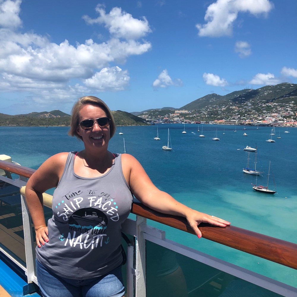 Meet your Posher, Nicole